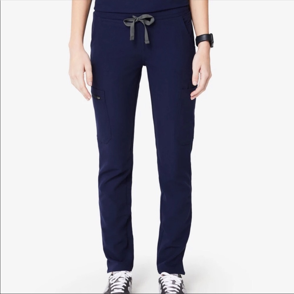 New FIGS Dark Navy Yola Small Tall